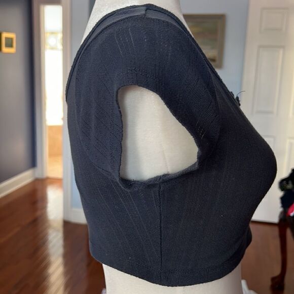 Colsie crop top and shorts set-  XS - Picture 3 of 9